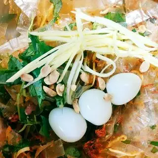 Bánh tráng trộn - 30.000 ₫ tại Jino - Bánh Tráng Thanh Mai & Trà Sữa