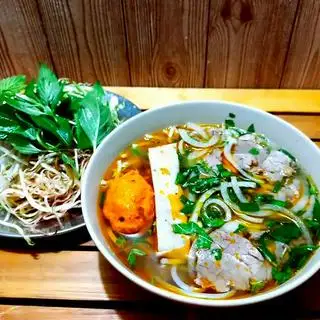 Bùn bò chả nạm - 60.000 ₫ tại Bún Bò Huế - Thành Thái