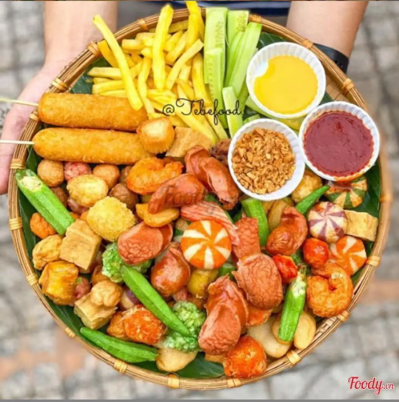 combo cá viên chiên mắm tỏi nhỏ - 95.000 ₫ tại Ăn Vặt Bo Bo - Cá Viên Chiên & Trứng Vịt Lộn - Nguyễn Trãi