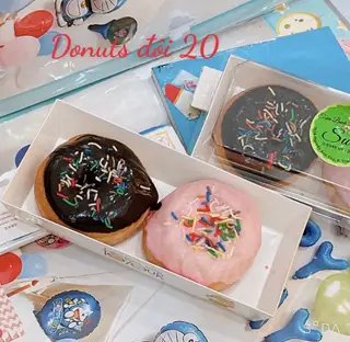 Bánh Donut đôi - 27.000 ₫ tại Tiệm Bánh Suri - Bánh Ngọt & Bánh Kem - Nguyễn Ảnh Thủ