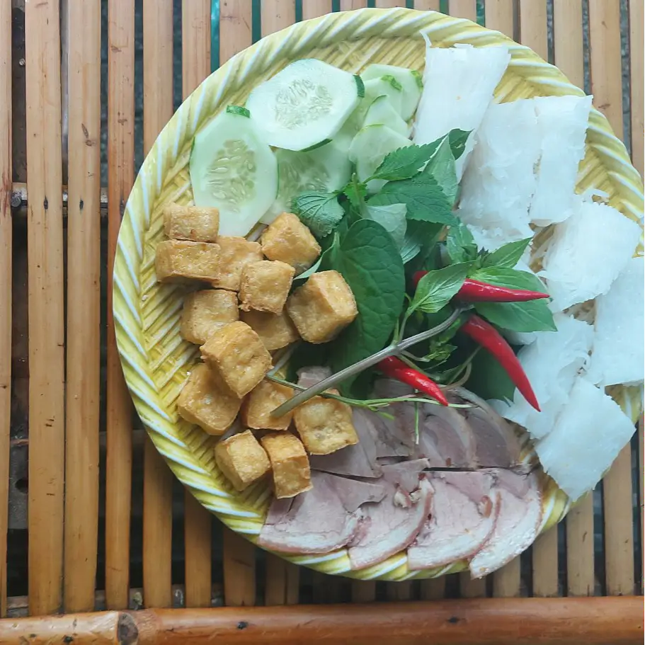 Bún Đậu Thịt  - 40.000 ₫ tại Hồng Hà Quán - Bún Đậu Mắm Tôm Hà Nội - Âu Dương Lân