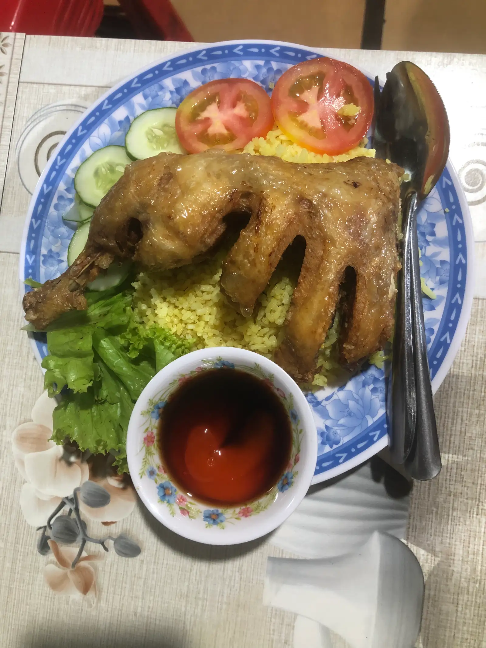 Cơm chiên gà xối mỡ - Đùi lớn - 65.000 ₫ tại Cơm Chiên Gà Xối Mỡ 156 - Bùi Điền 