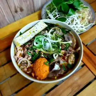 Bùn bò tô đặc biệt - không giò - 75.000 ₫ tại Bún Bò Huế - Thành Thái