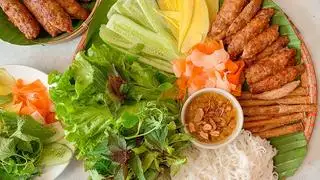 Nem Nướng Nha Trang + Nem Chua Rán - 59.000 ₫ tại Nem Nướng Nha Trang Since 1982 - Hẻm Bến Chương Dương