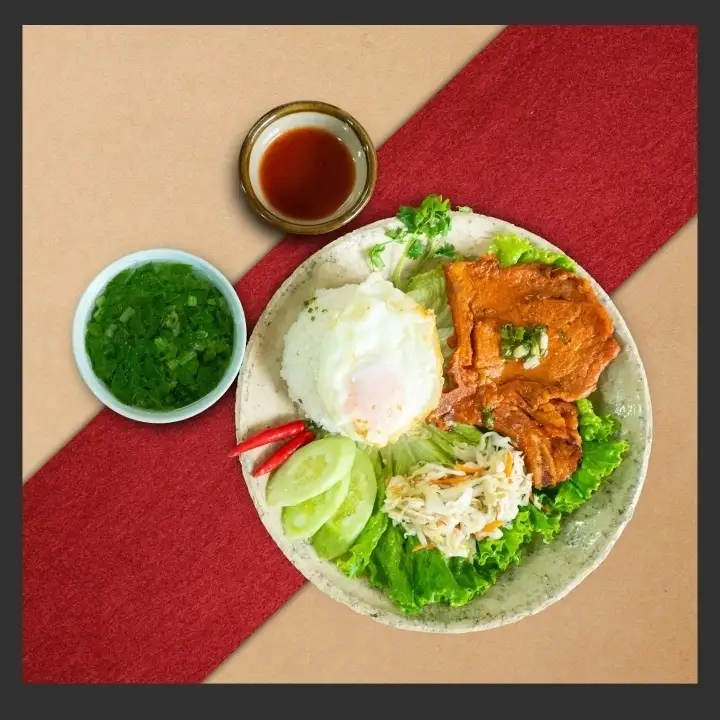 Hình ảnh Cơm Tấm Sườn Trứng ốp