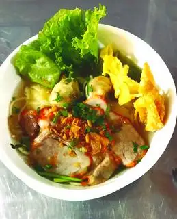 hoành thánh không mì - 61.234 ₫ tại Mì Vịt Tiềm Hạnh Phúc - Nguyễn Hữu Cảnh