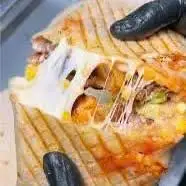 Hình ảnh Tacos Mix Bò - Gà Phomai kéo sợi size M