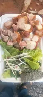 BÁNH Hỏi HEO QUAY  - 45.000 ₫ tại Bánh Mì Heo Quay Cô Tư - Nơ Trang Long