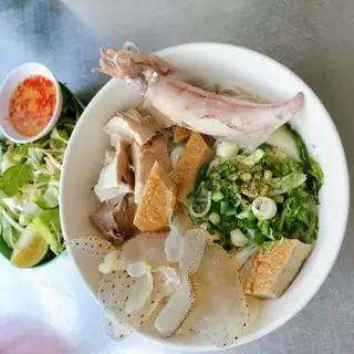 Bún thập cẩm - 70.000 ₫ tại Cô Nguyên - Bún Cá Nha Trang, Bún Mực & Bún Riêu - Nguyễn Văn Khối