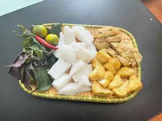 Hình ảnh Bún đậu chả cốm