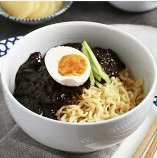 Hình ảnh Mỳ tương đen