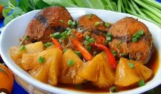 Cá Ngừ Kho Thơm - 35.000 ₫ tại Milo Quán 215 - Cơm Bình Dân - Phan Anh