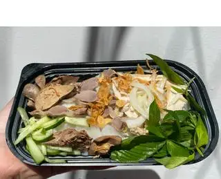 Lòng gà - 30.000 ₫ tại Bà Ty - Bánh Ước Lòng Gà Trứng Non - Sư Vạn Hạnh
