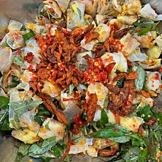 Bánh Tráng Cuốn Sốt Thái Trộn Tỏi Bò - 48.000 ₫ tại Ăn Vặt Bánh Tráng Cuốn Trộn - Trứng Gà Nướng & Trà Trái Cây - Lê Văn Sỹ