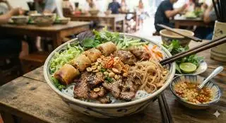 Bún thập cẩm - 90.000 ₫ tại Bún Nhà Bối - Bún Thái & Bún Thịt Nướng - Nguyễn Cảnh Chân