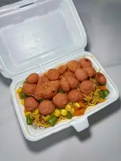 Hình ảnh Mì trộn xúc xích ( 1 cái ) 