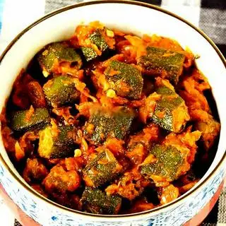 Bhindi Masala ( Đậu bắp ướp gia vị xào sốt Masala) - 120.000 ₫ tại Sher E Punjab Cuisine - Nhà Hàng Ấn Độ - Nam Kỳ Khởi Nghĩa