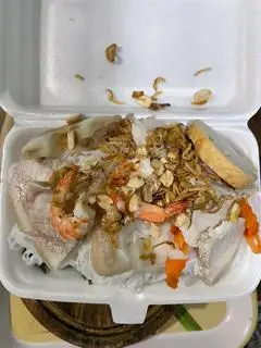 Bún mắm nêm( tôm,thịt,tai heo, chả chiên) - 50.000 ₫ tại Baby Gỏi Cuốn, Bún Mắm Nêm & Bún Bì Chả Giò - Lê Văn Lương