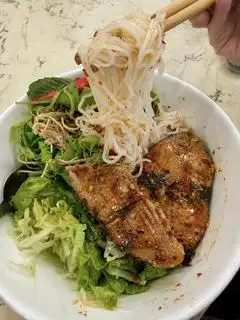 Hình ảnh Bún cá ngừ trộn cay (phần nhỏ)