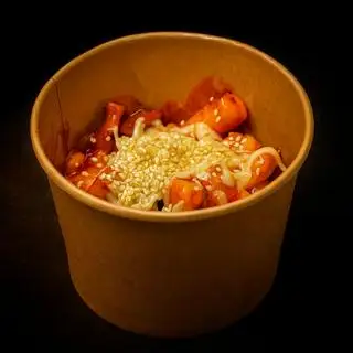 Gà + tokbokki sốt cay HQ phô mai - 54.000 ₫ tại Quán Của Hy - Trà Sữa & Tokbokki - Sư Vạn Hạnh 