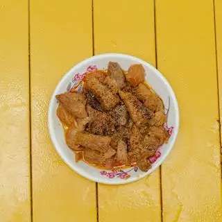 thịt kho tiêu thêm  - 14.000 ₫ tại Cháo Trắng Lá Dứa Cô Bội - Hồ Bá Kiện