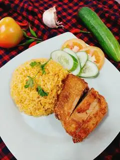 Cơm Má Đùi Gà Xối Mỡ - 50.000 ₫ tại Cơm Gà Xối Mỡ 317 - Bùi Minh Trực