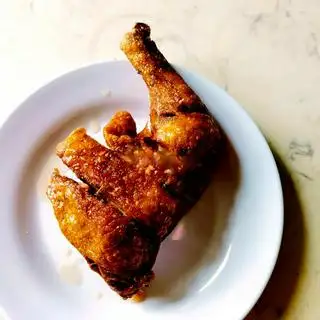 Hình ảnh Đùi gà lớn góc tư - không cơm