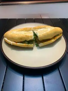 Hình ảnh Bánh Mì Pate Chay Đặc Biệt