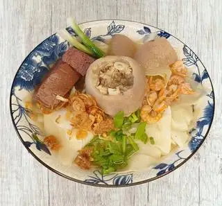 Hình ảnh Hoành Thánh Lá Giò Gân