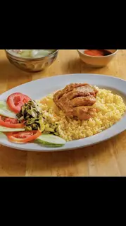 Hình ảnh cơm gà xối mỡ ức gà 