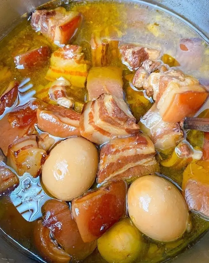 Hình ảnh Cơm Thịt Kho Trứng 