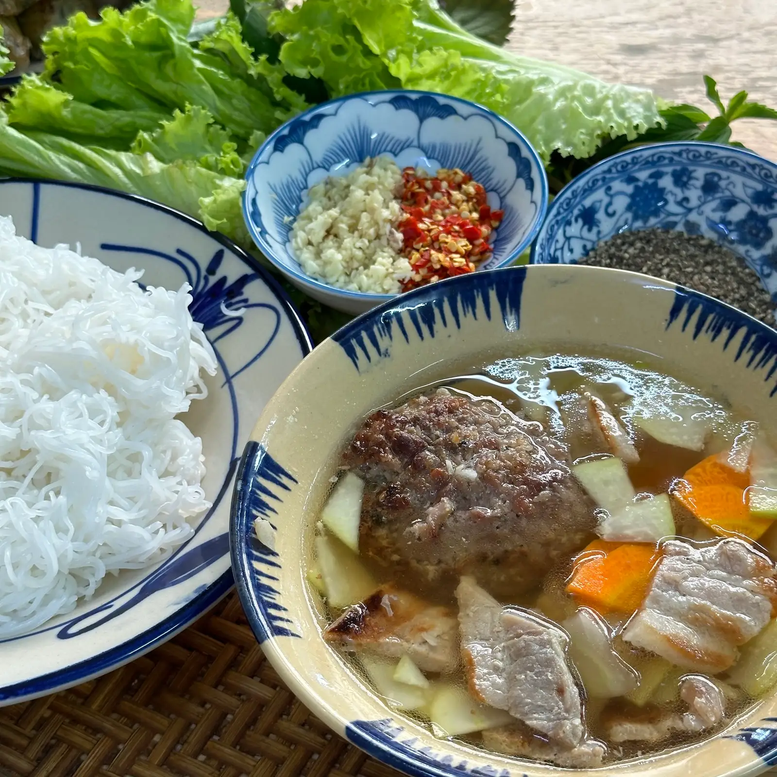 Bún chả Hà Nội - 75.000 ₫ tại Bún Chả Hà Nội 168B - Nguyễn Gia Trí