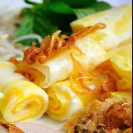 Bánh cuốn trứng lòng đào  - 45.000 ₫ tại Bánh Cuốn Nóng Bào Ngư - Yersin
