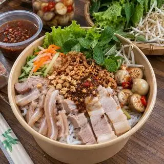 Hình ảnh Bún mắm nêm thịt + đậu hủ