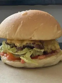 Hình ảnh Combo Tiện Lợi - 1 BURGER BÒ CHEESE + 1 NƯỚC NGỌT