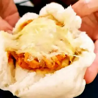 Hình ảnh Bánh Bao Xá Xíu Phomai