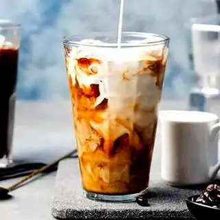 Bạc sỉu - đá - 28.000 ₫ tại Coffee Cati - Bến Bình Đông