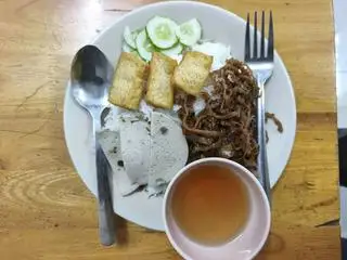 Hình ảnh Cơm củ cải muối sả ớt