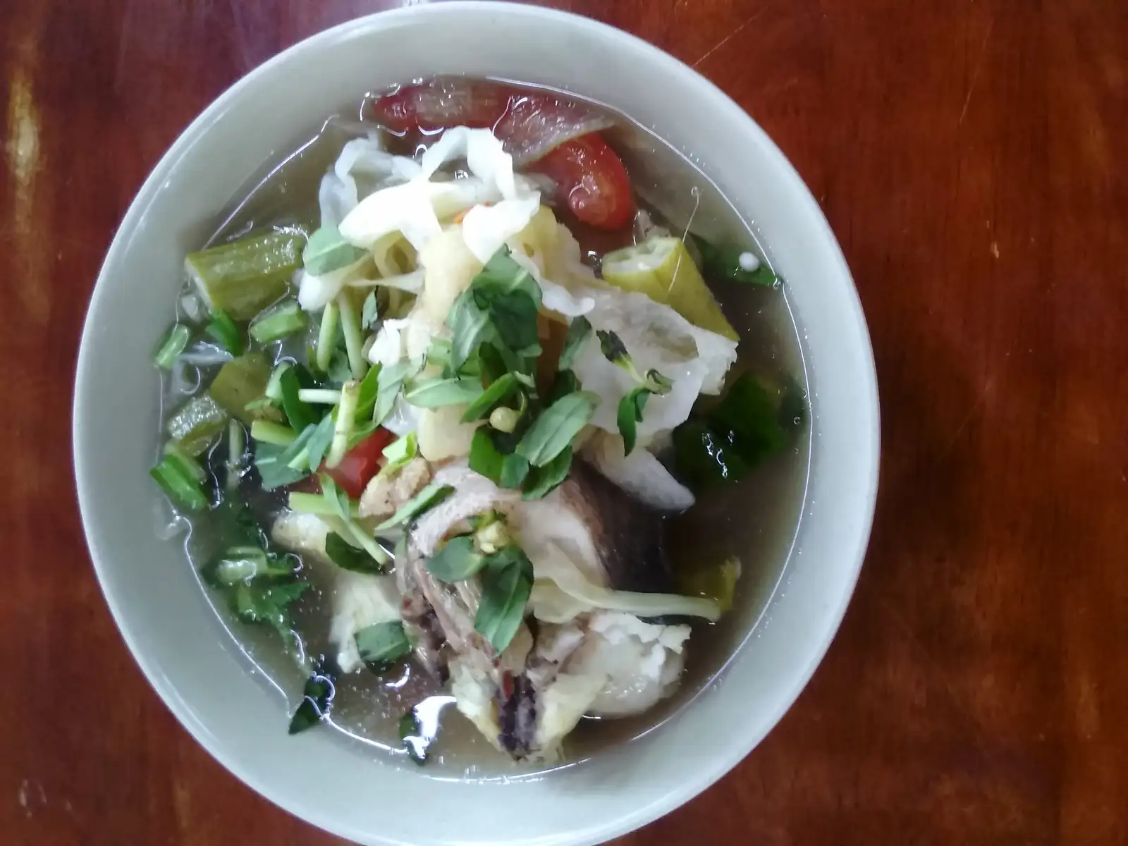 Cơm Canh Chua Đầu Cá Hú - 45.000 ₫ tại Cơm Tấm Minh Long - Nguyễn Thị Thập