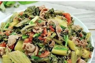 Cơm chiên - bò xào dưa chua - 50.000 ₫ tại Quán Ăn Hương Ký - Cơm Gà Xối Mỡ & Mì Xào - Hồ Bá Kiện
