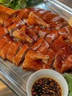 Hình ảnh Vịt quay nửa con