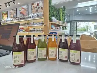Hình ảnh Bắp cải tím + Củ dền + Dứa