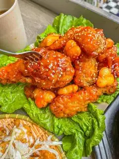 Hình ảnh Gà Rán Sốt Bơ Phô Mai