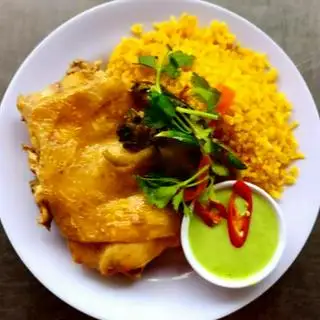 Cơm Gà Luộc Nhỏ - 65.000 ₫ tại Cơm Gà Yes Yes - Nguyễn Hữu Thọ