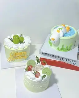 Bánh kem chú vịt nằm ngửa 16cm - 379.000 ₫ tại Anh Cường Bakery - Bánh Kem, Bánh Mousse & Bánh Ngọt - Bình Quới