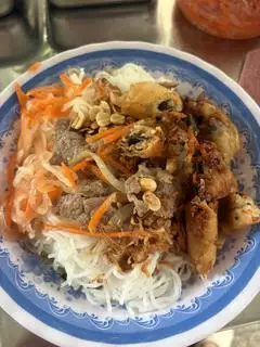 Hình ảnh Bún chả giò