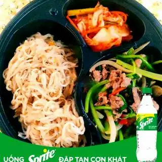 Hình ảnh Phở xào bò - Sprite 390ml