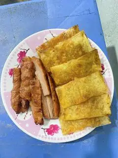 1 phần đầy đủ 2 người ăn  - 130.000 ₫ tại Nem Nướng, Chả Lụi Lagi Cô Tuyền - Nguyễn Oanh
