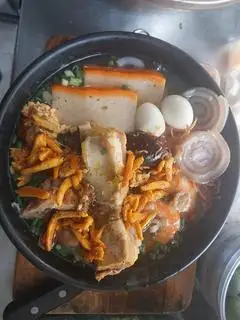Bánh Canh Sườn Non đầy đủ - 75.000 ₫ tại Bánh Canh Cua Quán Nhỏ - Phan Văn Trị