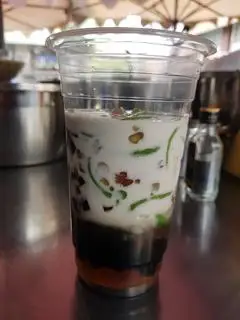 Chè ba màu - 25.000 ₫ tại Chè Sâm Bổ Lượng An Đông - Công Trường An Đông